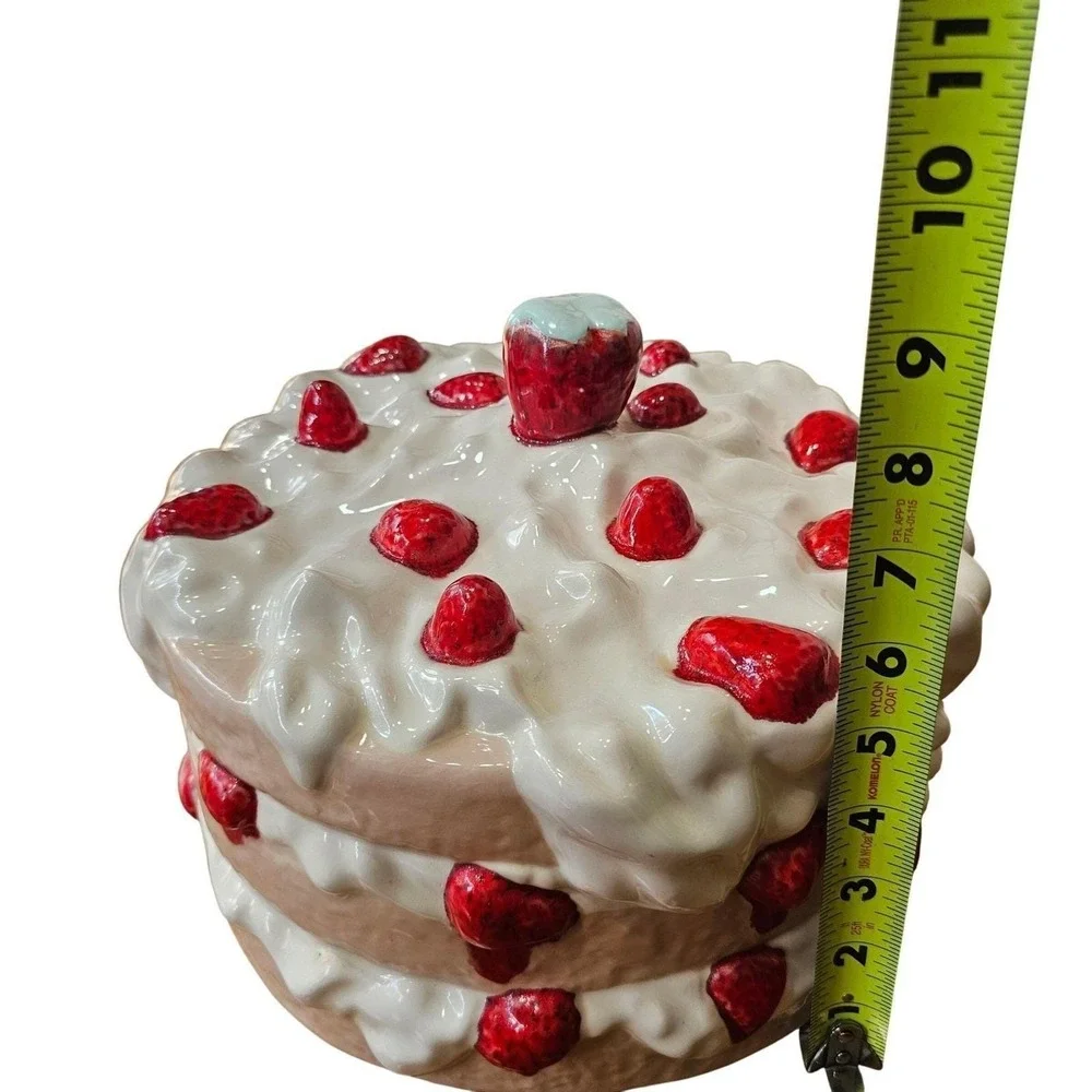 Vintage Strawberry Shortcake Ceramic Cake Dome Cake Stand Lid Decor Country